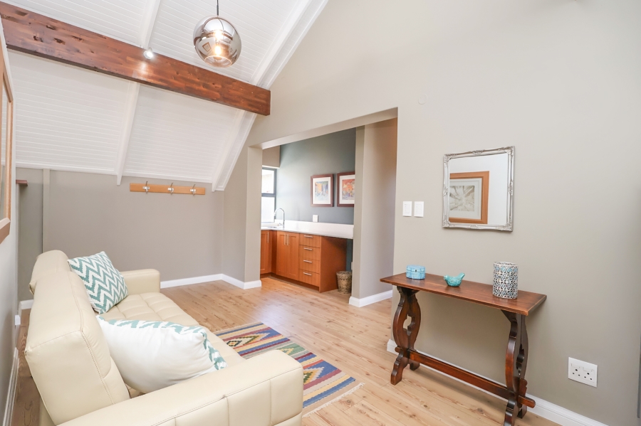 5 Bedroom Property for Sale in The Coves North West